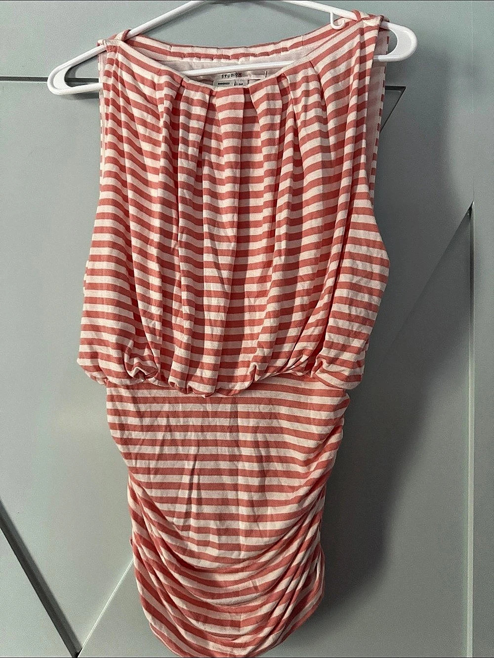 Studio M Medium Striped Ruched Tank Top in Pink & White Size Medium